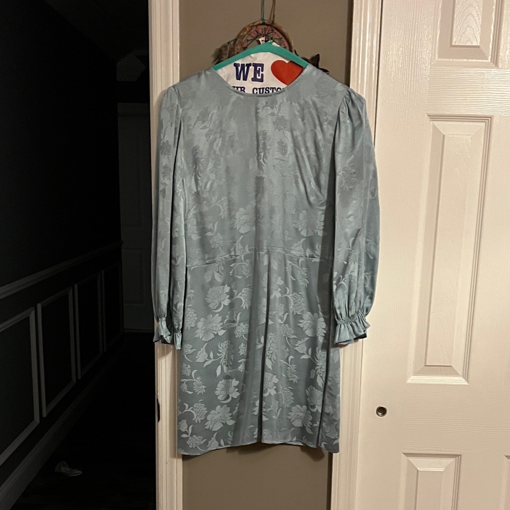 Artizia Wilfred Elegant Long Sleeve Dress in Light Gray